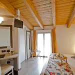 Di Hotel Colico