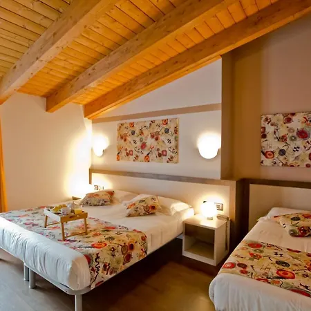 Di Hotel