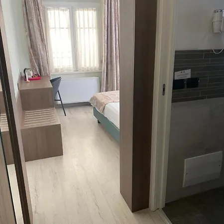 Hotel Di 4*