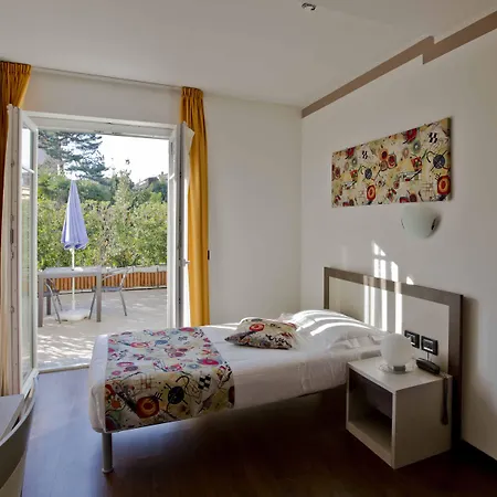 Hotel Di Colico