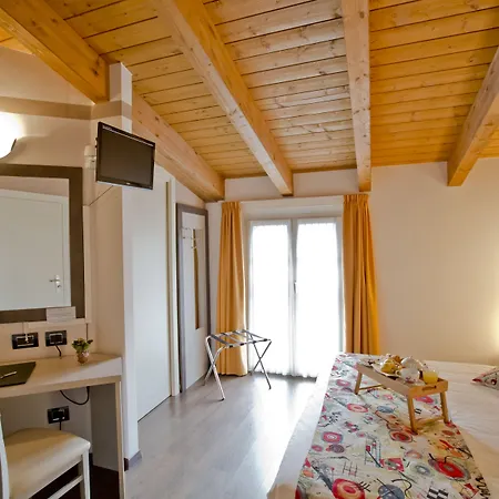 Di Hotel Colico
