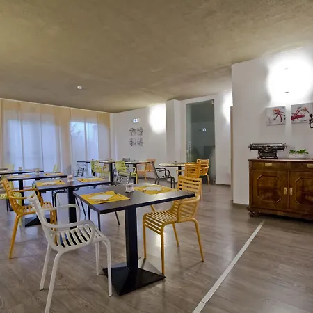 Hotel Di 4*