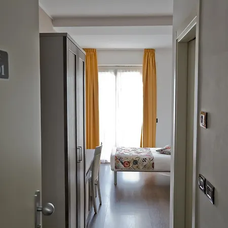 Hotel Di 3*