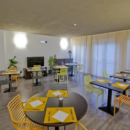 Hotel Di