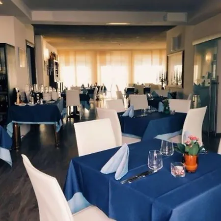 Hotel Di 3*