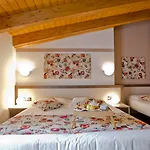Hotel Di 4*